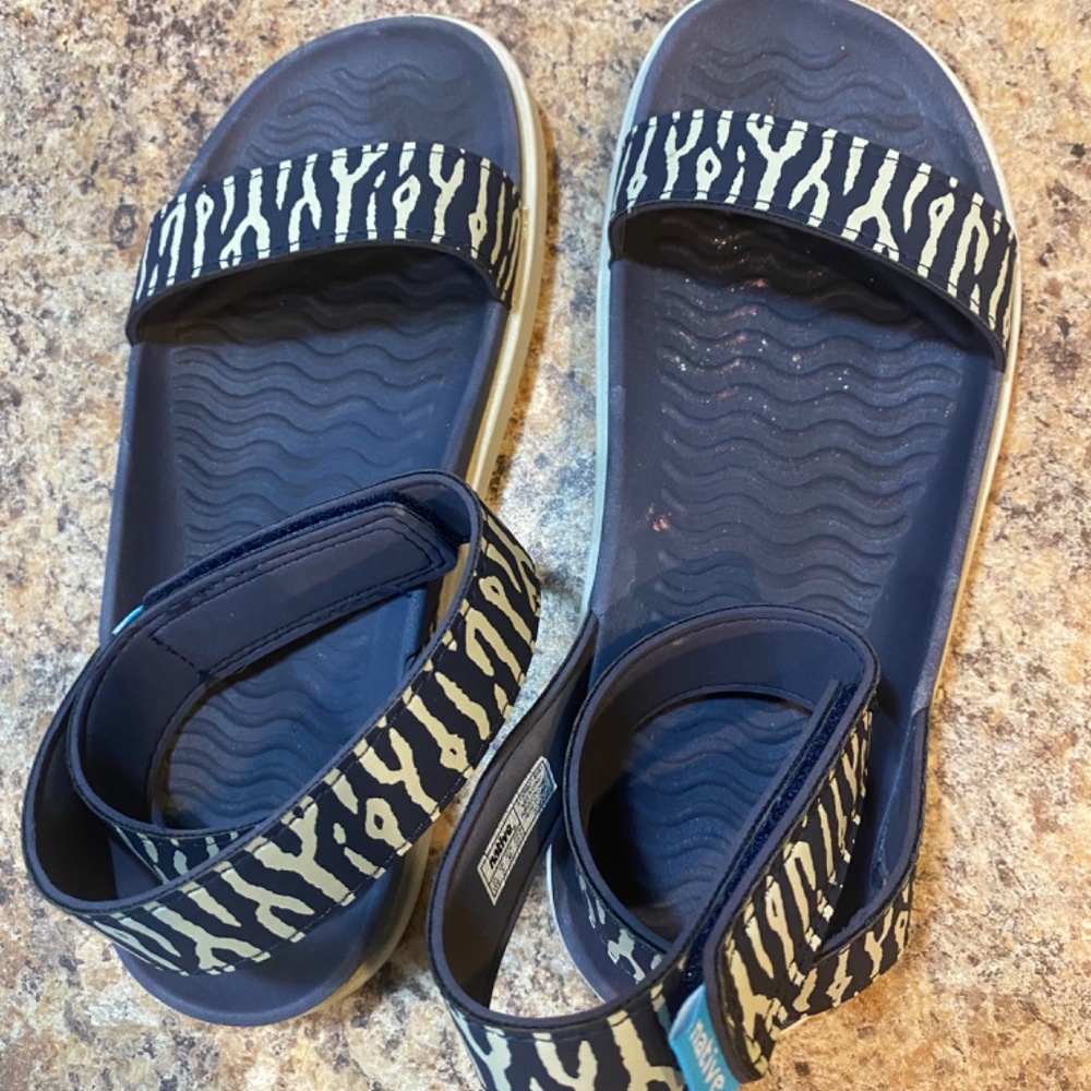 Native Charley Gray Zebra Hook And Loop Womens Sa… - image 3